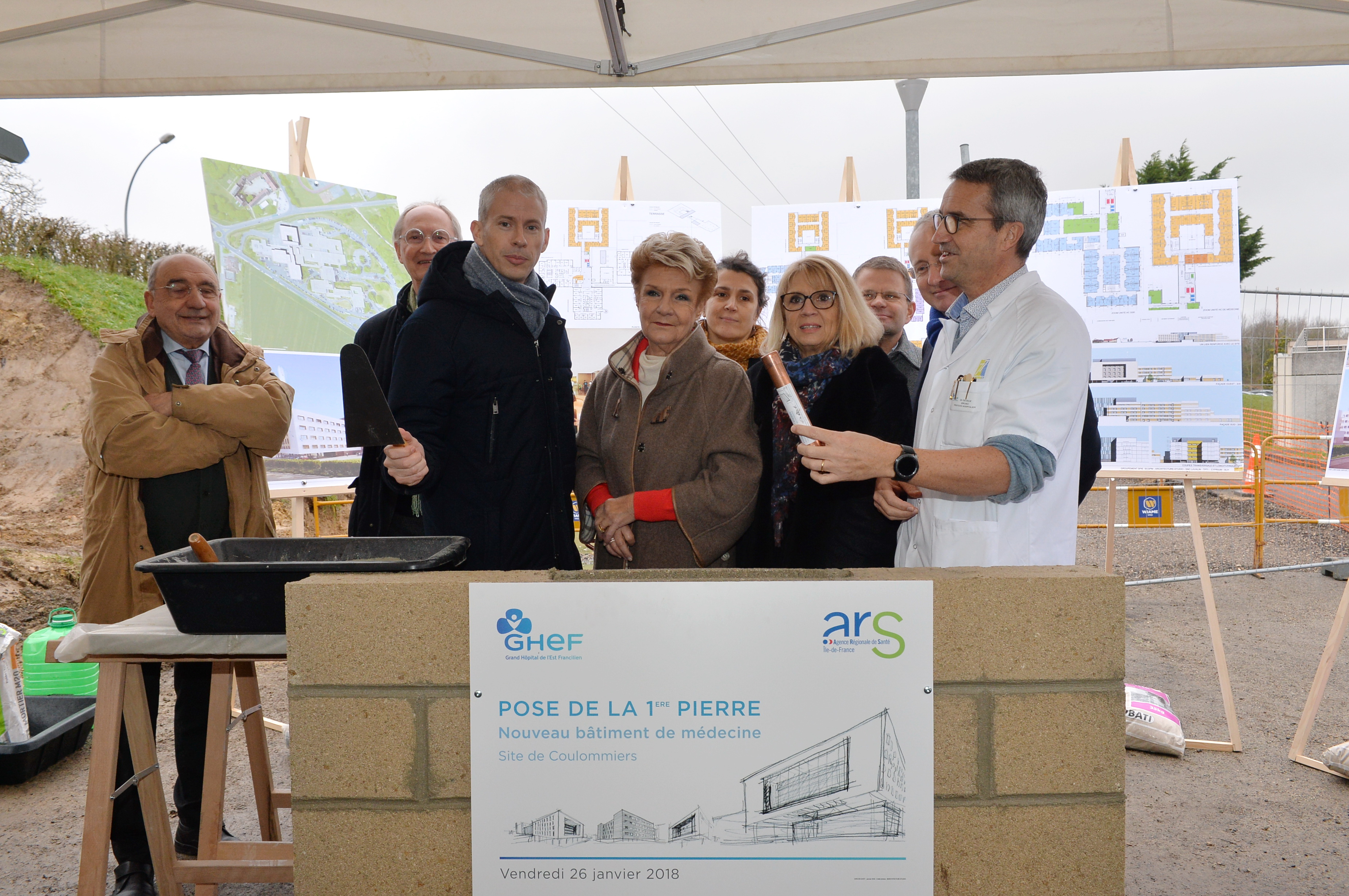 Pose de la première pierre à Coulommiers